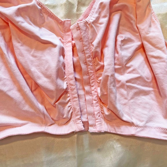 SOFT CUP BRA, SIZE 48 F/G/H, PINK, HOOKS IN FRONT, BY PENNINGTONS "LEADING LADY" - Picture 3 of 4